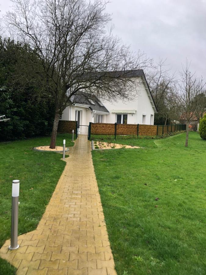 Gite Vickie Livry  Exterior photo